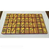 Tuiles de Mahjong Américaines Jaunes Vintage de Luxe, Ensemble de 160 Tuiles, Collection Designer Rétro en Acrylique Gravé de Qualité Supérieure pour la Décoration Intérieure