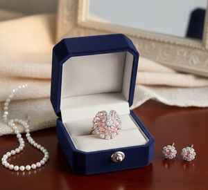 Bague en argent 925 moderne à succès avec diamant moissanite et pierre rose - Product Image 1