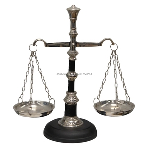 Plateau de service ovale noir rustique avec poignées tissées et finition lisse parfait pour les rassemblements décontractés et les accents de décoration intérieure - Product Image 5