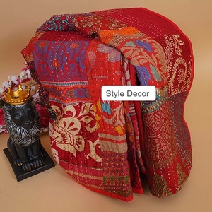 Handmade Bohemian <b>Patchwork</b> Kantha Quilt Vintage Indian Cotton Sari Bedspread, King/Twin Size Throw, Hippie <b>Bedding</b>, Home Decor - Product Image 4