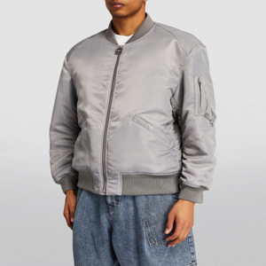 Chaqueta Bomber Deportiva de Lona Estampada de Alta Calidad Personalizada OEM con Opción de Logotipo Frontal para Hombre a un Precio Razonable - Product Image 2