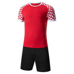 Maillot de football personnalisable pour équipes Kit d'uniforme de football durable pour garçons Ensemble maillot et short de football réversibles - Product Image 3