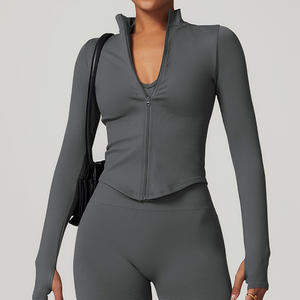 Vente en gros de vestes de yoga de gymnastique de haute qualité pour femmes veste à glissière de fitness et yoga avec logo personnalisé - Product Image 2