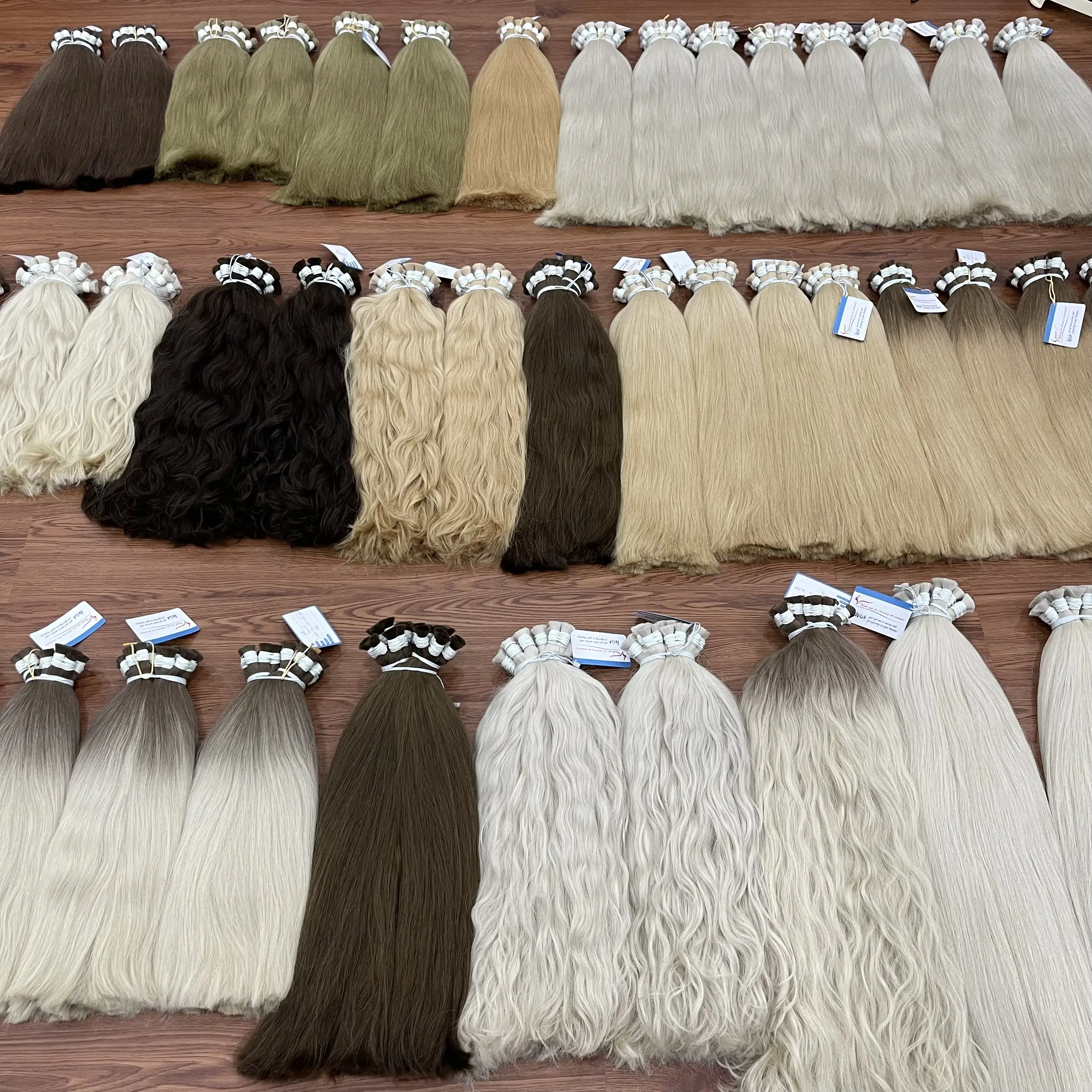Chất lượng sang trọng phần mở rộng Tóc Việt màu số lượng lớn tóc thẳng lượn sóng phong cách với giá bán buôn
