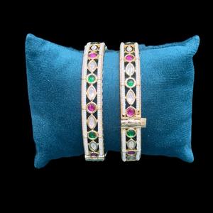 Diseñador clásico de calidad premium chapado en oro que se puede abrir Kundan dos juegos de brazaletes para mujeres ropa de boda para niñas - Product Image 1