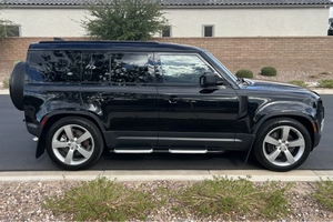 CONDUCCIÓN - VEHÍCULO USADO CON VOLANTE A LA IZQUIERDA |   CONDUCCIÓN DERECHA |   2024 LANDDSS ROVERRSS DEFENDERRSS 110 V8 - Product Image 5