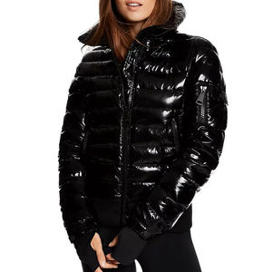 Chaqueta Acolchada de Mujer de Alta Calidad al por Mayor para Uso en Exteriores, Chaqueta Acolchada de Poliéster para Mujer al por Mayor - Product Image 2