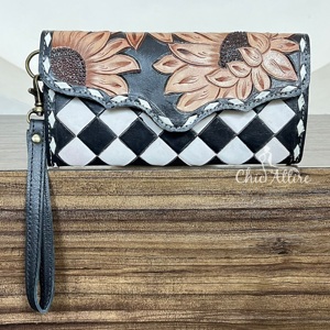 กระเป๋าสตางค์หนังลายตารางสำหรับผู้หญิง ป้องกัน RFID พร้อมสายคล้องมือ  งานฝีมือลายดอกไม้  ช่องใส่บัตรหลายช่อง เหมาะสำหรับเป็นของขวัญ - Product Image 1