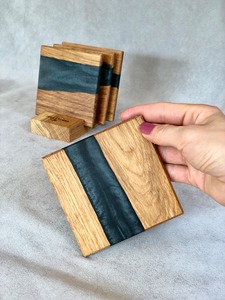 Posavasos elegantes de resina epoxi: belleza de incrustaciones de madera para su hogar "Posavasos elegantes de resina y madera: perfectos para cada ocasión" - Product Image 3