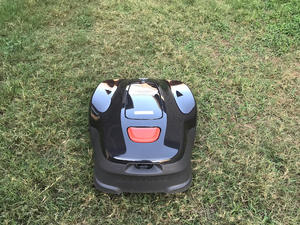 Tondeuse à gazon robotique Husqvarna Automower 115H acheter le robot tondeuse Husqvarna 450X disponible en stock modèle année 2022 - Product Image 5