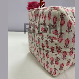 Handmade Vintage Style Reusable Eco-Friendly Quilted Tote Bag Zipper Closure Durable Portable for Travel for Cosmetic Makeup - Product Image 5