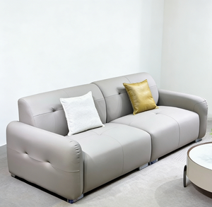 أريكة لشخصين عالية الطلب، أنيقة من الجلد، غير قابلة للانزلاق، سهلة الصيانة، مثالية لغرف المعيشة في الشقق - Product Image 3