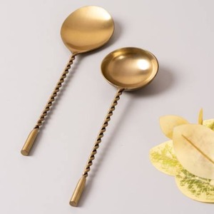Ensemble de couverts modernes dorés, cuillère et fourchette de service à salade en or allant au lave-vaisselle - Product Image 1