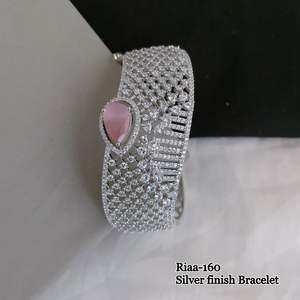 Fashionable Diamond <b>Bracelet</b> Sparkling Zircon Bangles Trendy Diamond Kada Luxury <b>Clover</b> Design Bangle For Women And Girls - Product Image 2