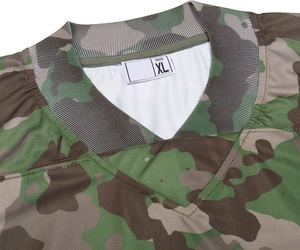 Fournisseur de maillots de football américain de marque privée vêtements de sport en polyester à manches courtes maillots de football respirants personnalisés pour les jeunes - Product Image 3