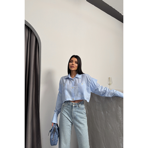 Chemise élégante pour femme, bleu ciel, de créateur - Product Image 6