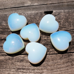 โอปอลไลท์คุณภาพดี ขายดี หินโอปอลไลท์รูปหัวใจธรรมชาติ คริสตัลโอปอลไลท์ หินโอปอลไลท์สีขาว หินพกพาสำหรับบำบัดรักษา - Product Image 5