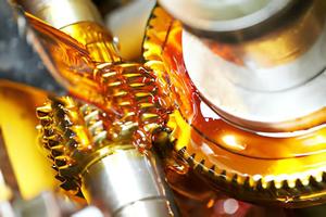 Good Quality <b>Synthetic</b> Polymethacrylate PPD Yellow Flash Engine <b>Oil</b> Industrial Hydraulic Lubricant Base <b>Oil</b> High Efficiency - Product Image 3