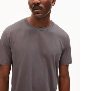 Camiseta al por mayor de cuello redondo 220G de algodón peinado de doble hilo, estampada con serigrafía, ecológica, informal, oversize, uniforme de club para hombre - Product Image 3