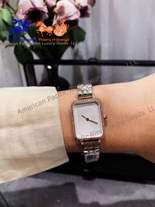 Montre décontractée pour femme en quartz diamanté, bracelet élégant en acier inoxydable, design sportif et tendance - Product Image 6