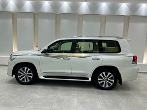 Toyota Land Cruiser VXR SUV 2016 Usado - Listo para Enviar - Product Image 5