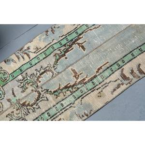 Alfombra turca vintage de 2x4 pies, verde, beige, seda de bambú hecha a mano, área grande, patrón de pasillo rectangular para sala de estar - Product Image 5