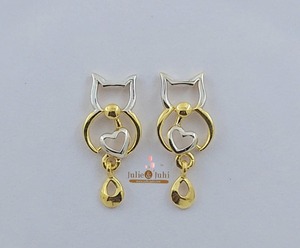 Boucles d'oreilles modernes pour femmes en or jaune 22 carats avec un savoir-faire en or massif, idéales pour un usage décontracté, confortables - Product Image 1
