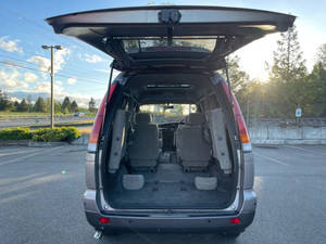 Voiture d'occasion de qualité et abordable, Toyota Noah 1998, conduite à droite - Product Image 6