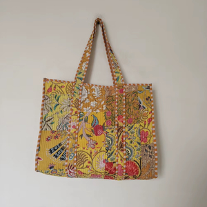 Grand sac fourre-tout matelassé en coton indien pour femme imprimé floral jaune fermeture ouverte doublure écologique en coton biologique pour le quotidien - Product Image 1