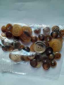 Boutons en corne de buffle faits à la main de luxe Artisanat naturel écologique et durable Finition polie Design vintage Uttar Pradesh - Product Image 5