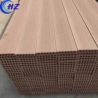 Planche de terrasse en WPC co-extrudé, composite bois-plastique, revêtement de sol extérieur, installation facile, faible entretien pour patio, balcon