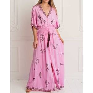 Kimono long pour femme, doux et fluide, avec une coupe décontractée et un style intemporel pour un dressing contemporain - Product Image 5