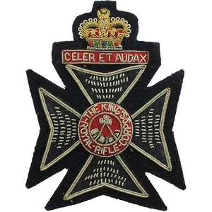 Badges brodés à la main de taille personnalisée de haute qualité broderie de fil de lingot tissu à la mode et feutre dentelle Logo décoration uniformes - Product Image 6