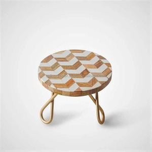 Soporte para Pastel de Madera y Resina Ecológico Hecho a Mano con Diseño Rústico, Apto para Lavavajillas, Color Personalizado para Fiestas y Eventos - Product Image 3