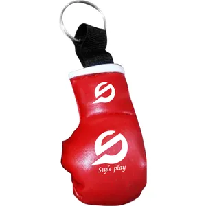 Mini Guantes de Boxeo de Cuero Rojo – Decoración Colgante con Cordones para Coche y Gimnasio - Product Image 2
