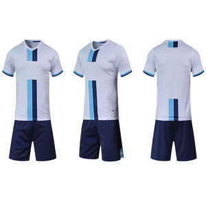 Nouvelle saison Logo personnalisé adulte unisexe football uniforme maillot 100% Polyester col en v couleurs et tailles personnalisées vêtements de sport - Product Image 2