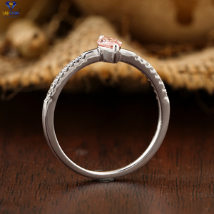 แหวนเพชรกลม0.352 TDW และแหวนทอง18K สีขาวพร้อมง่ามแนวตั้งของขวัญการหมั้นทำจากหินเพชรที่ใช้ในห้องทดลอง - Product Image 5