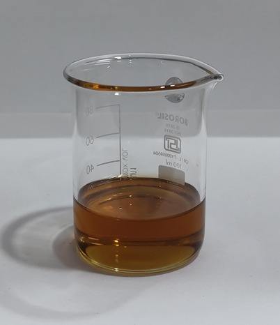 สีเหลืองถึงสีน้ำตาลแดง