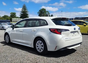 Corolla Híbrido Station Wagon 2019 - Volante a la Izquierda, Eficiente en Consumo de Combustible, Asientos de Cuero Espaciosos, Caja de Cambios Automática, Cámara Trasera 360° - Product Image 6