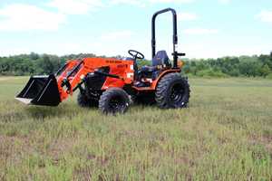 Tractores Mini Bad Boy Serie 10 - 1025H de 25 HP NUEVOS/Usados con Cargador 105 en Venta - Product Image 2