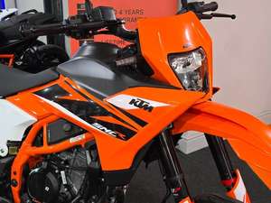 Qualité 125 R Supermoto légère - Product Image 2