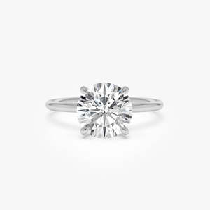 Bague de fiançailles éblouissante en or 14 carats avec diamant de laboratoire rond brillant serti à griffes, 2,00 carats E-F VS, idéale pour les mariages et les occasions spéciales - Product Image 2