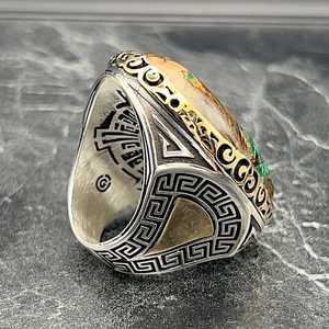 Anillo de Diseño Único para Hombre, Anillo Grande de Plata con Incrustaciones de Malaquita Ovalada, Joyería de Piedras Preciosas Naturales, Regalo Perfecto para Él - Product Image 5