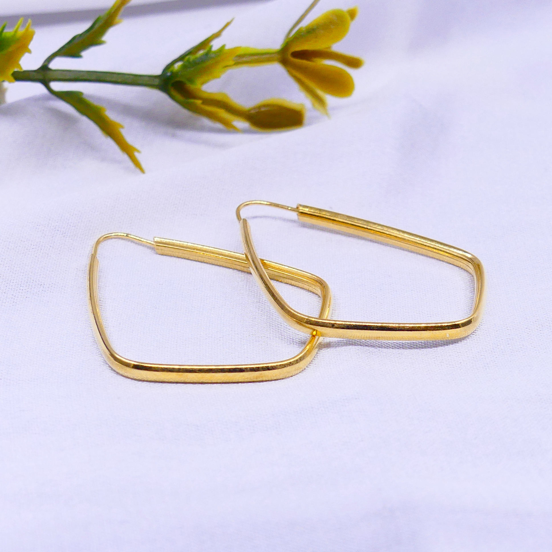 สีเหลือง