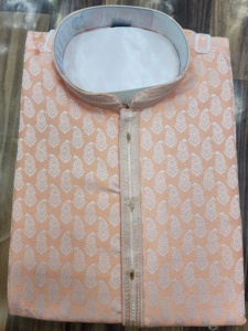 Haute qualité hommes 100% coton brodé Kurta indien tenue traditionnelle robe respirante au prix de gros - Product Image 6