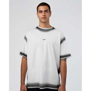 Camiseta Unisex Extra Grande de Peso Pesado - 100% Algodón Orgánico con Impresión Digital y Serigrafía en Blanco y Negro - Product Image 2