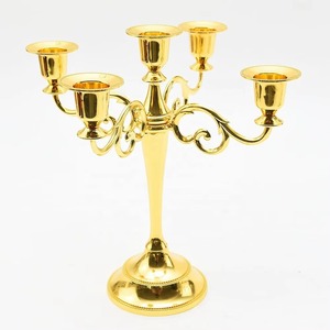 Candelabro Dorado de 5 Niveles Estilo Vintage, Perfecto para Decoración de Mesa, Decoración del Hogar, Fiestas y Regalos, Hecho a Mano en India - Product Image 2