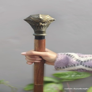 Canne de marche en métal poli de style victorien, imitation antique, cadeau de collection - Product Image 3