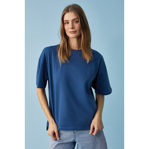 T-shirt à col rond et fente latérale en coton biologique 100% pour femme GRIMELANGE Jemmy, coupe décontractée - Product Image 2