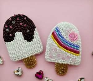 Charmes populaires en perles de rocaille, charmes mignons personnalisés pour tous les jours, charmes étoiles, cadeau pour fille, nouvelle tendance pour les bijoux en perles - Product Image 1